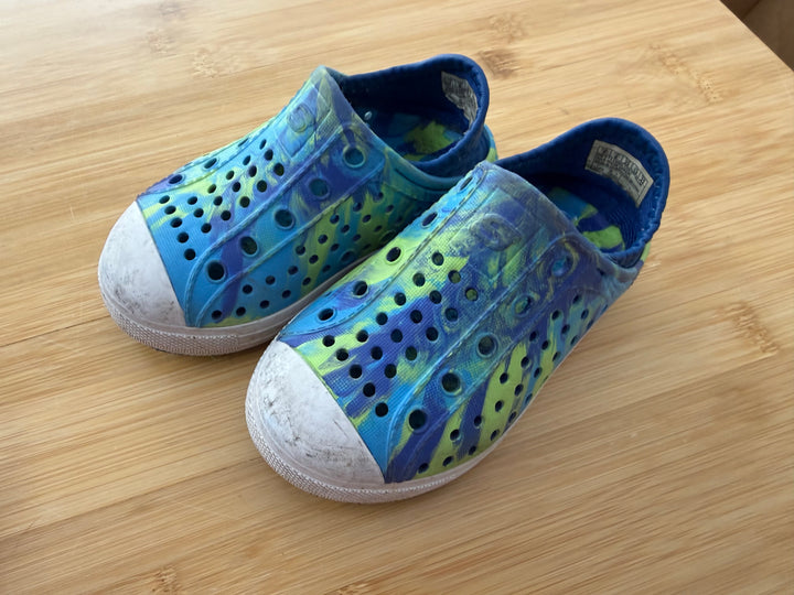 Skechers Slip-On Shoe – 7 | Blue Green Print | Croc Style