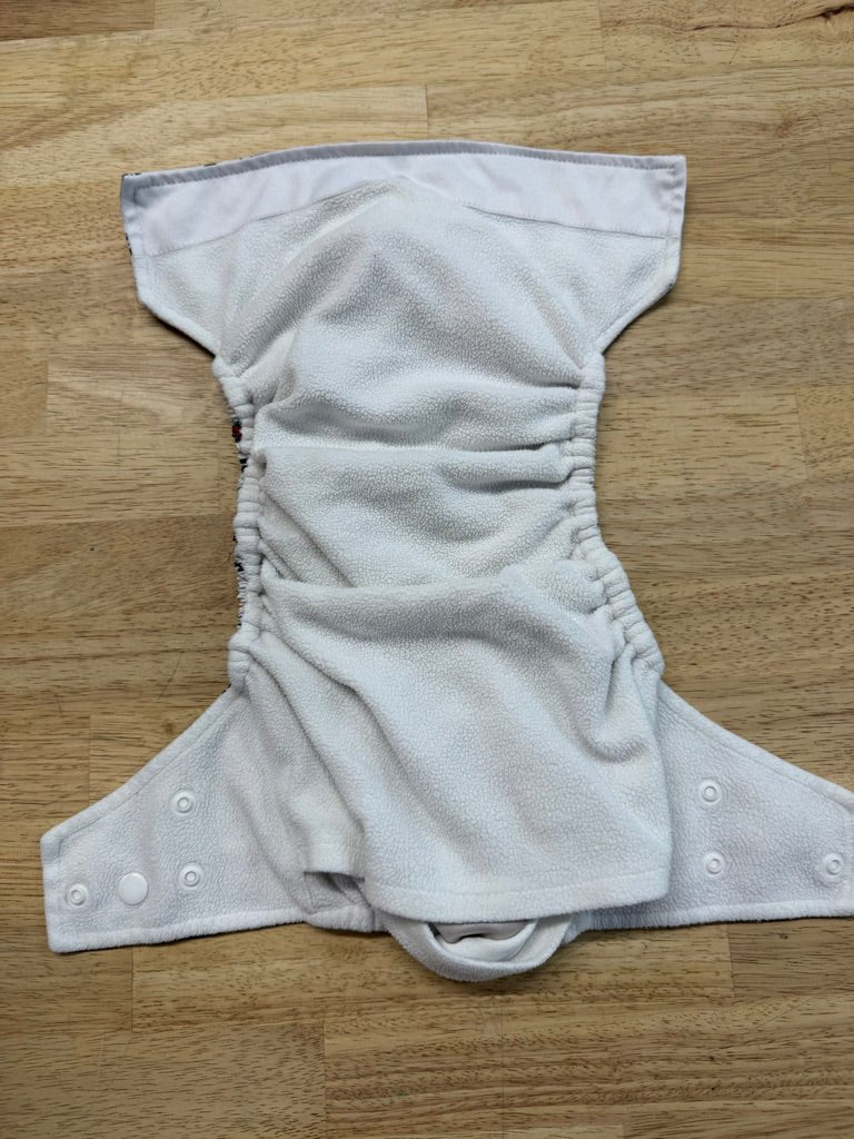 Kawaii Baby Pocket Diaper – One Size | Sneaker Print - Nest and Sprout - Consignment