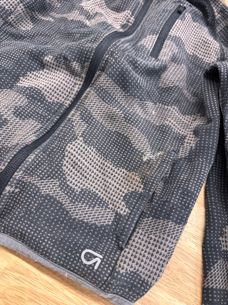 Gap Fit Youth XS Zip-Up Hoodie play condition