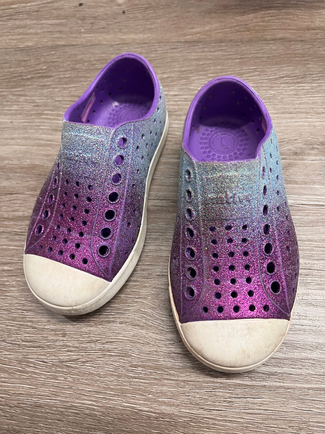 Native Sparkle Shoes – Size C8