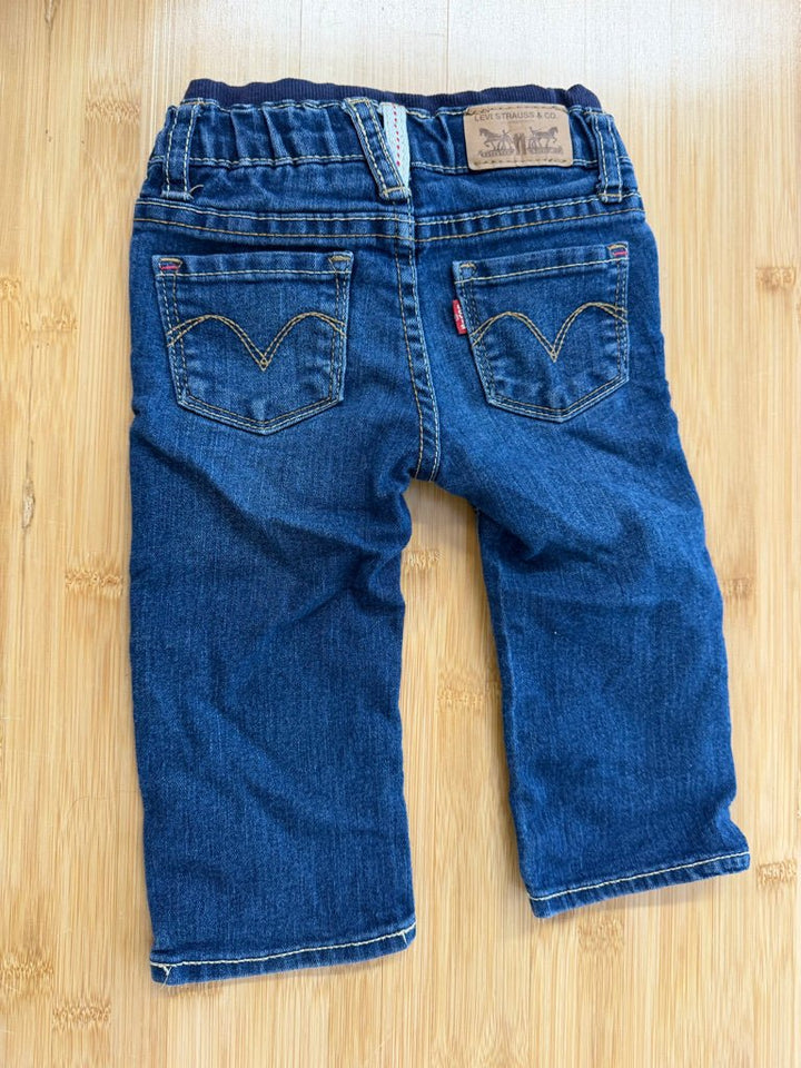 Levi's Embroidered Heart Jeans – 12M | Elastic Waist | Play - Nest and Sprout-Consignment