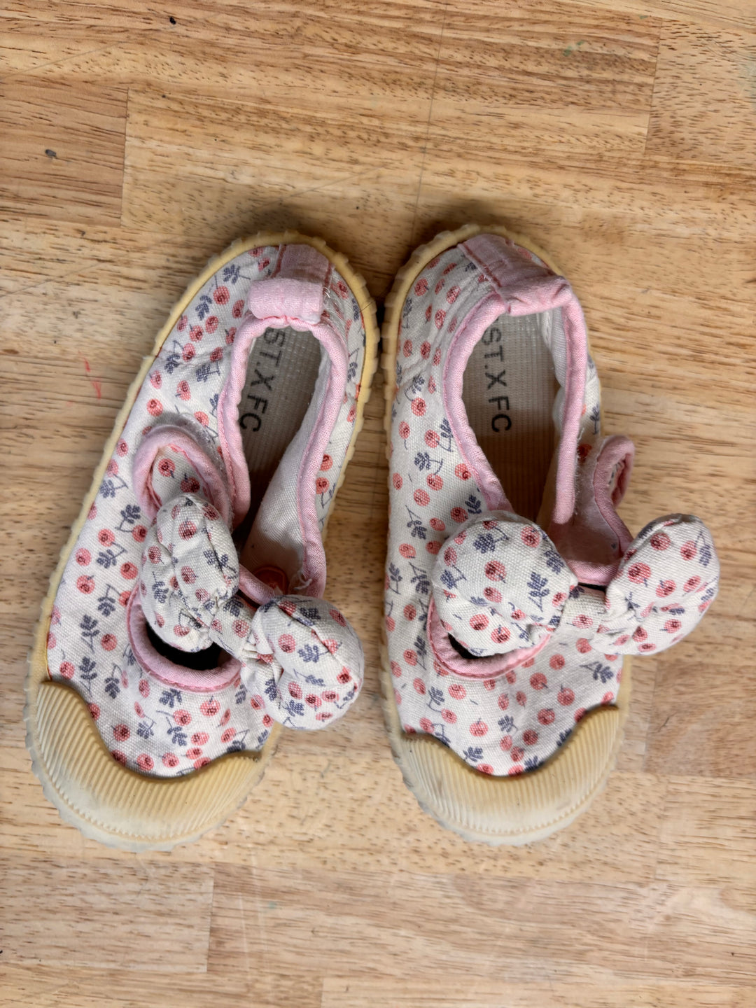 Floral Mary Jane Shoes – OS