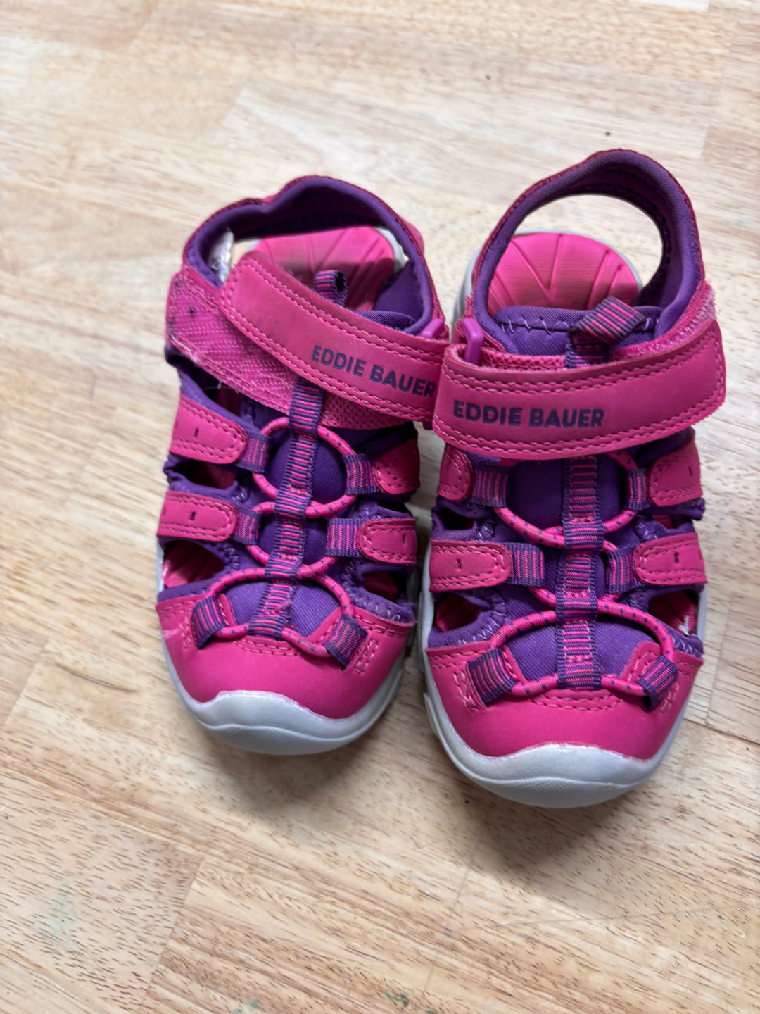 Eddie Bauer Closed Toe Sandals Size 10