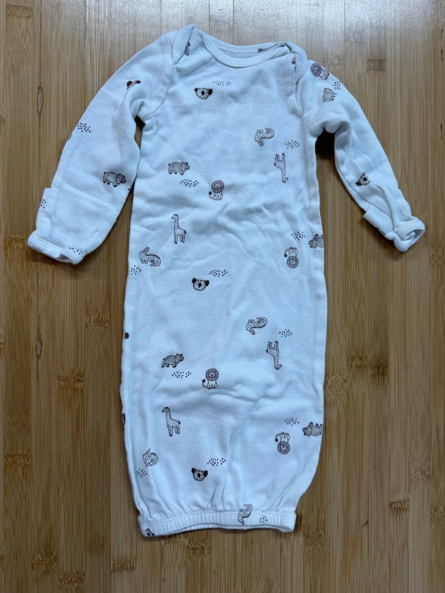 Carter's Sleep Gown – Newborn | Animal Safari Print - Nest and Sprout-Consignment