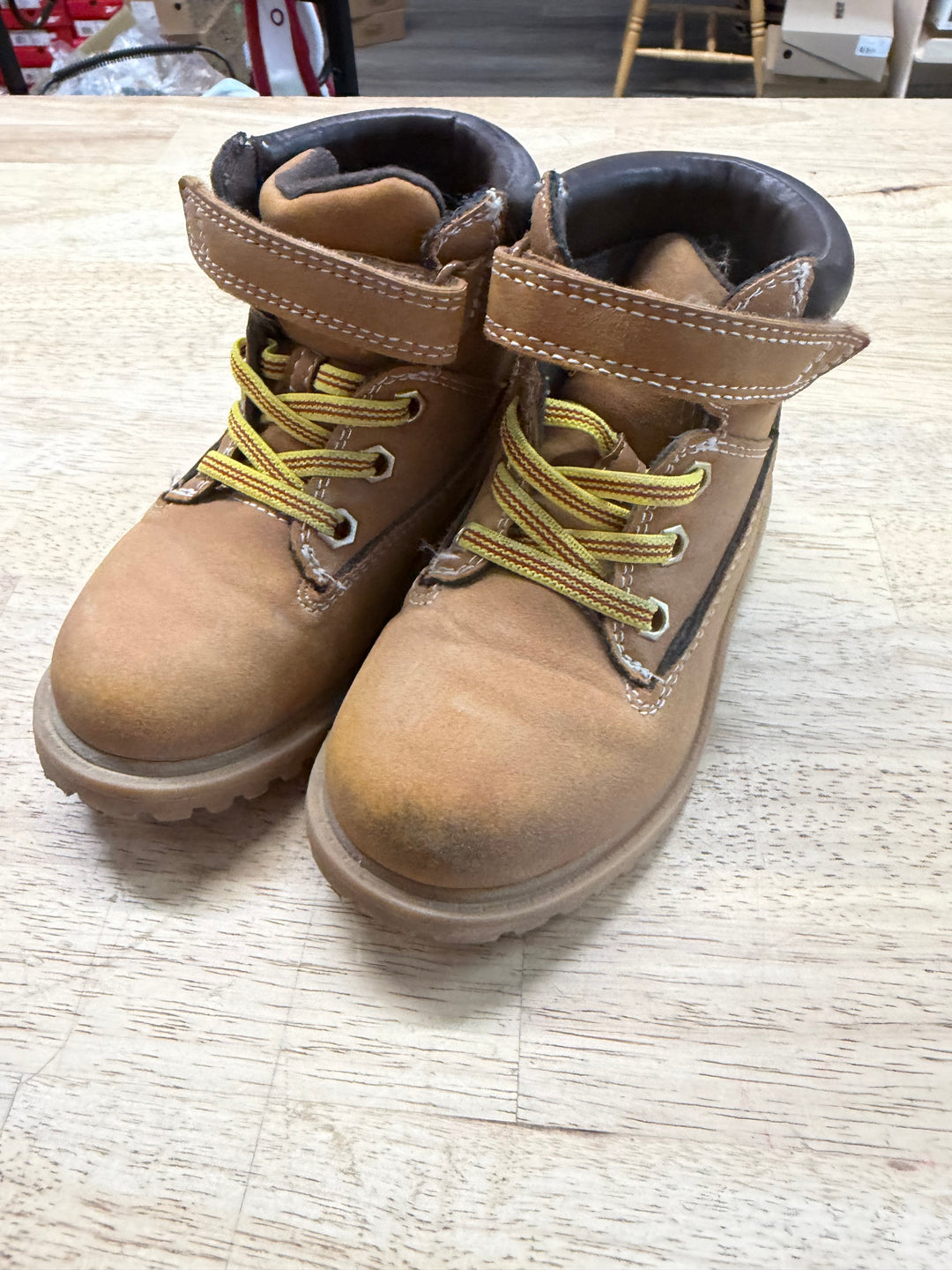 Joe Fresh Velcro Ankle Work Boot – 7 | Minimal Wear