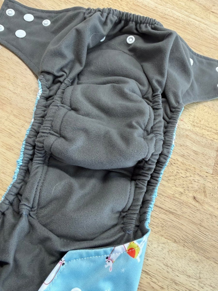 La Petite Ourse Pocket Cloth Diaper | Llama Print Charcoal Fleece Snap - Nest and Sprout - Consignment