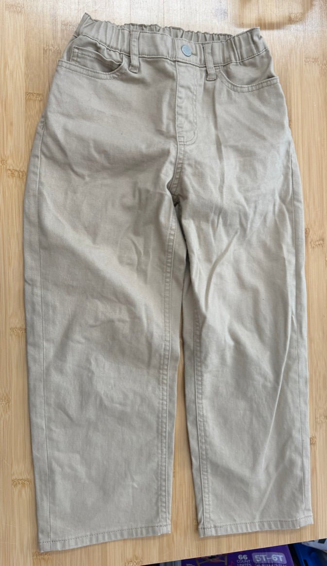 Uniqlo Chino Denim Jeans – 120 (6–7Y) | Khaki - Nest and Sprout-Consignment