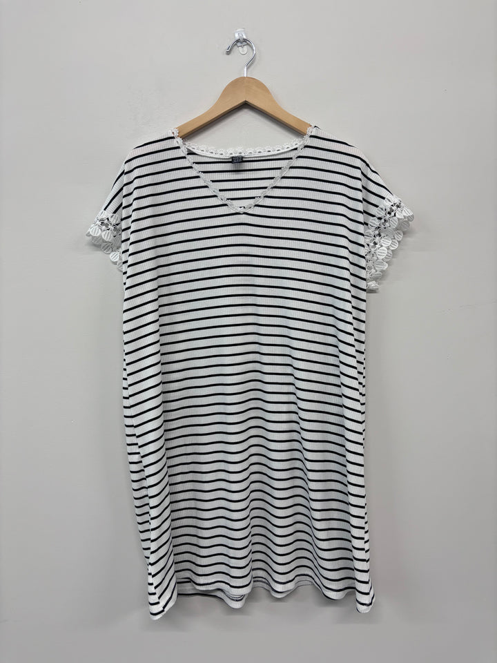 Shein XL Maternity Dress, White & Black Striped