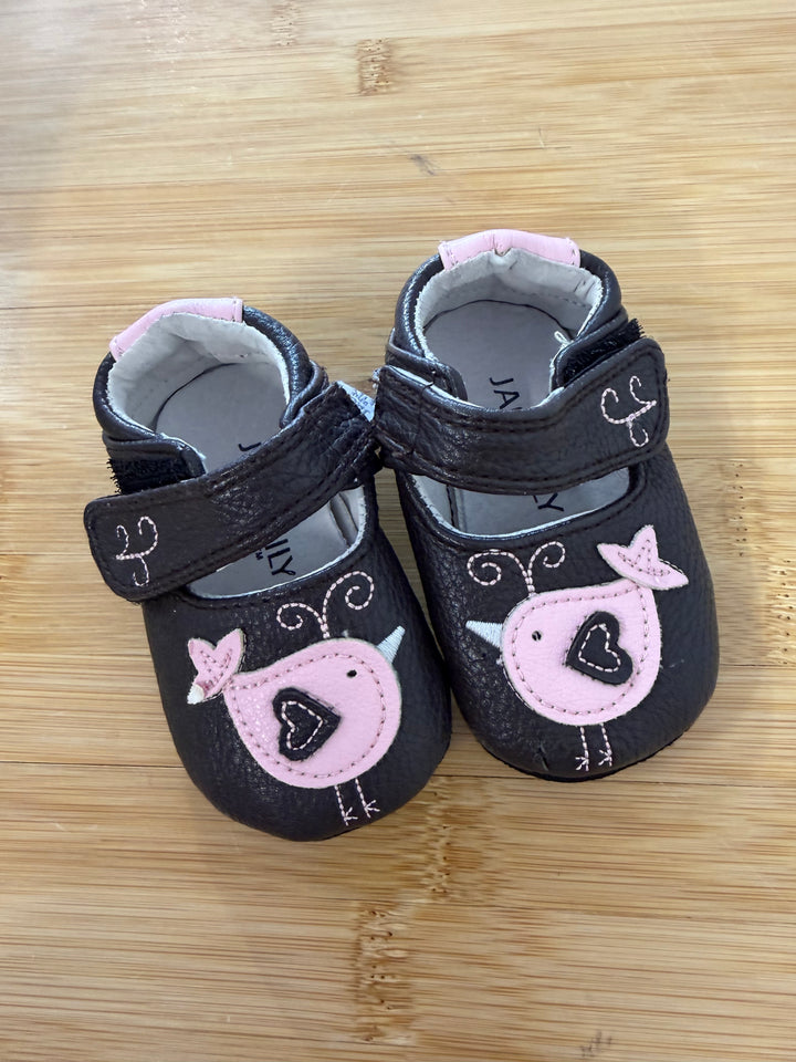 Jack & Lily Brown Bird Print Baby Slipper – 0–6M | Excellent