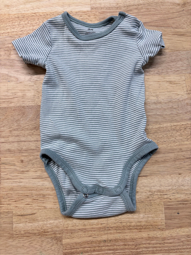 H&M 3M Light Green Bodysuit