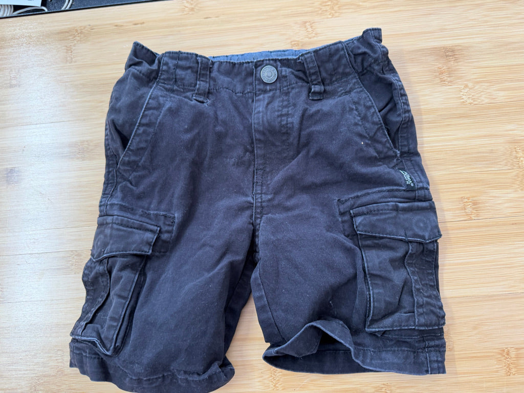 Silver Jeans Cody Cargo Shorts – 6 | Black