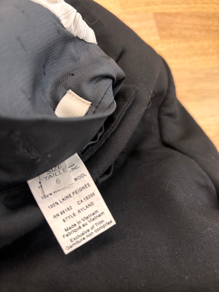 Perry Ellis Wool Suit Jacket – Size 6