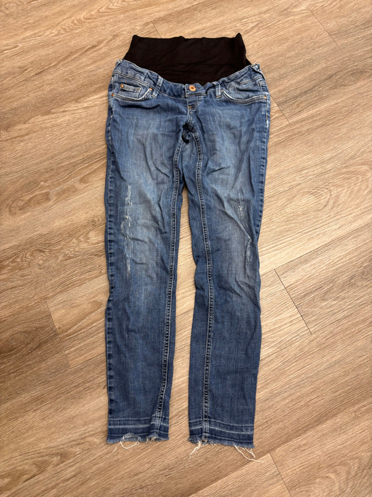 Maternity Jeans – Size 28 (Light/Medium Wash)
