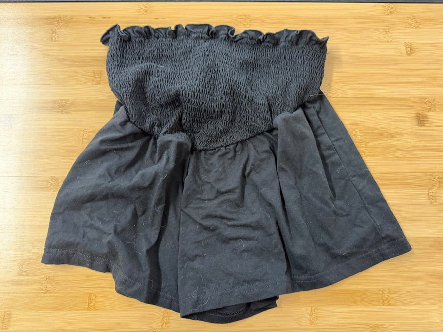 Shein shorts – 6 | Black Smocked Waist | - Nest and Sprout-Consignment