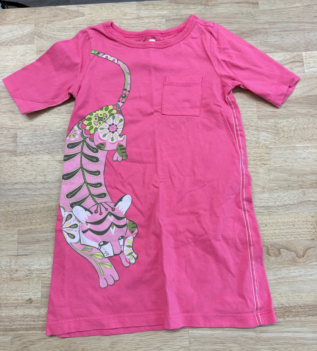 Tea Collection T-Shirt Style Dress – 4 | Pink with Cat Graphic