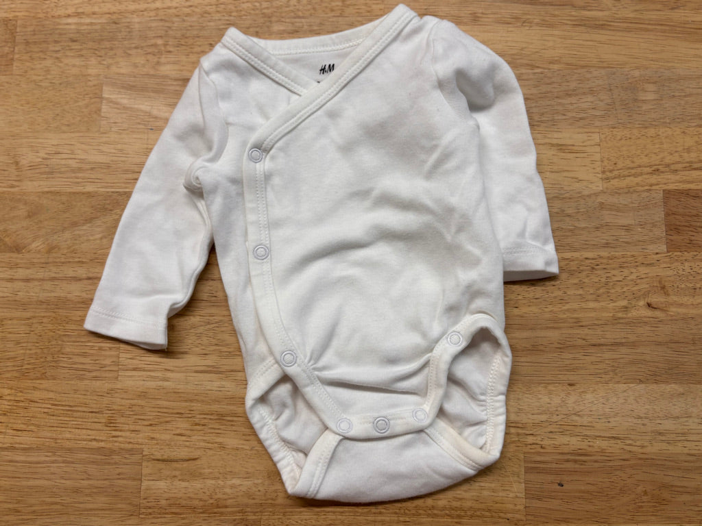 H&M Kimono Bodysuit – Size 1-2M White (Light Wear)