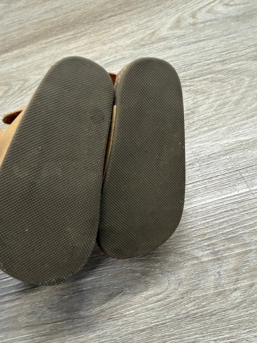 Old Navy Sandals – Size 18–24M | Strappy - Nest and Sprout - Consignment