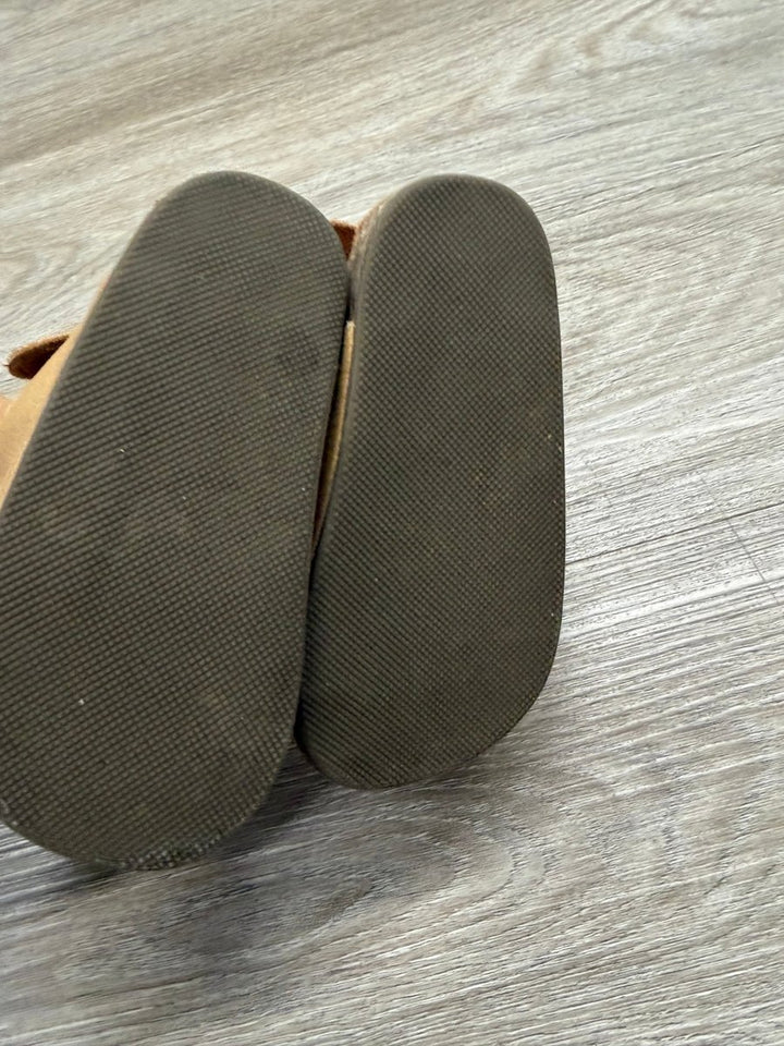 Old Navy Sandals – Size 18–24M | Strappy - Nest and Sprout - Consignment