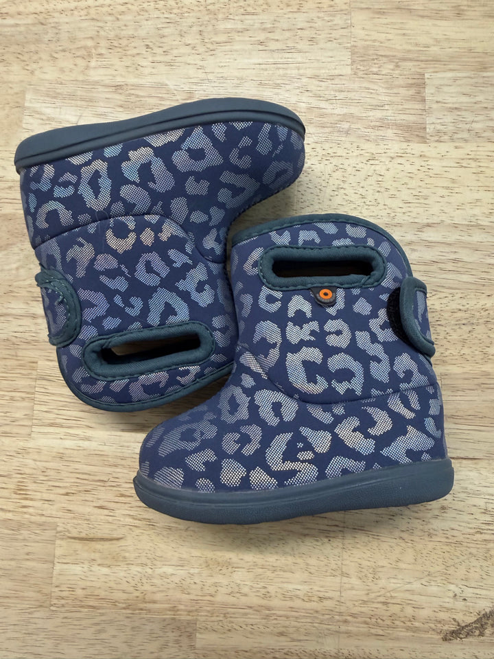 Baby Bogs Silver Cheetah Boots – 4 | 0–10°F Like New