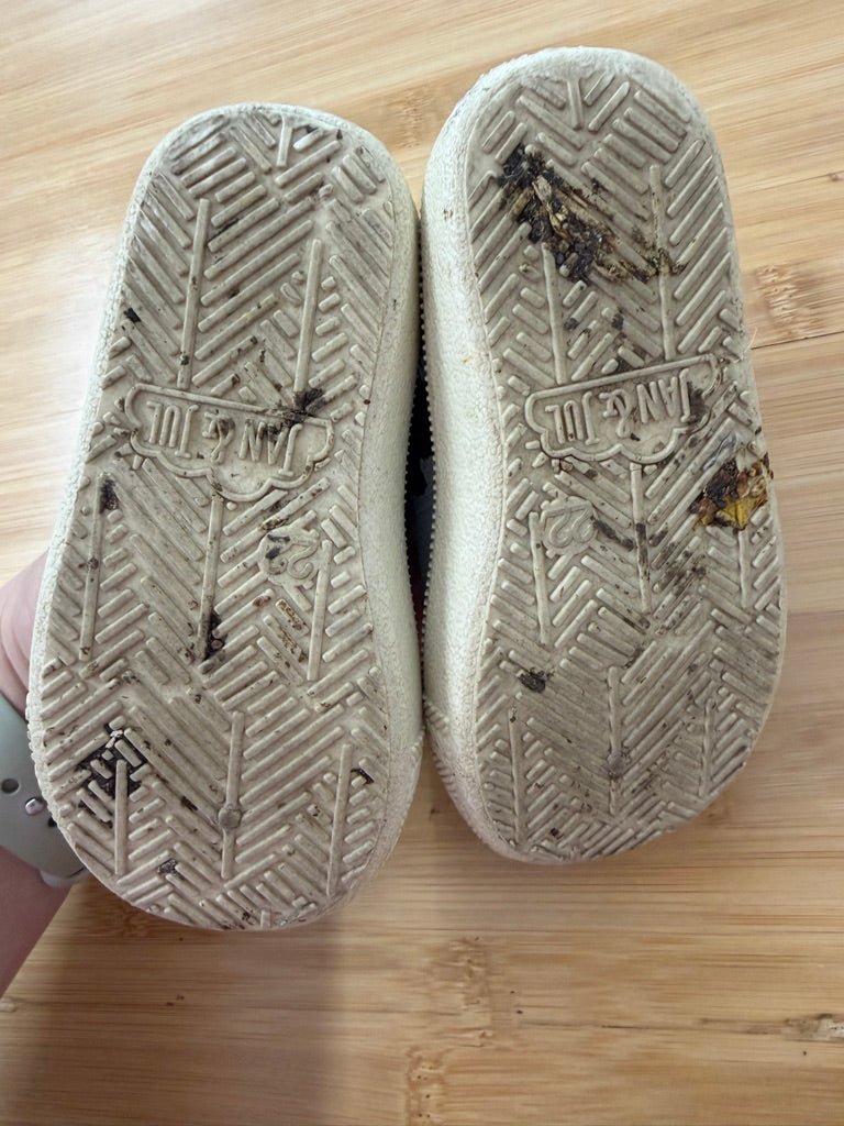 Jan & Jul Bear Knit Shoes – 6.5 | Play - Nest and Sprout-Consignment