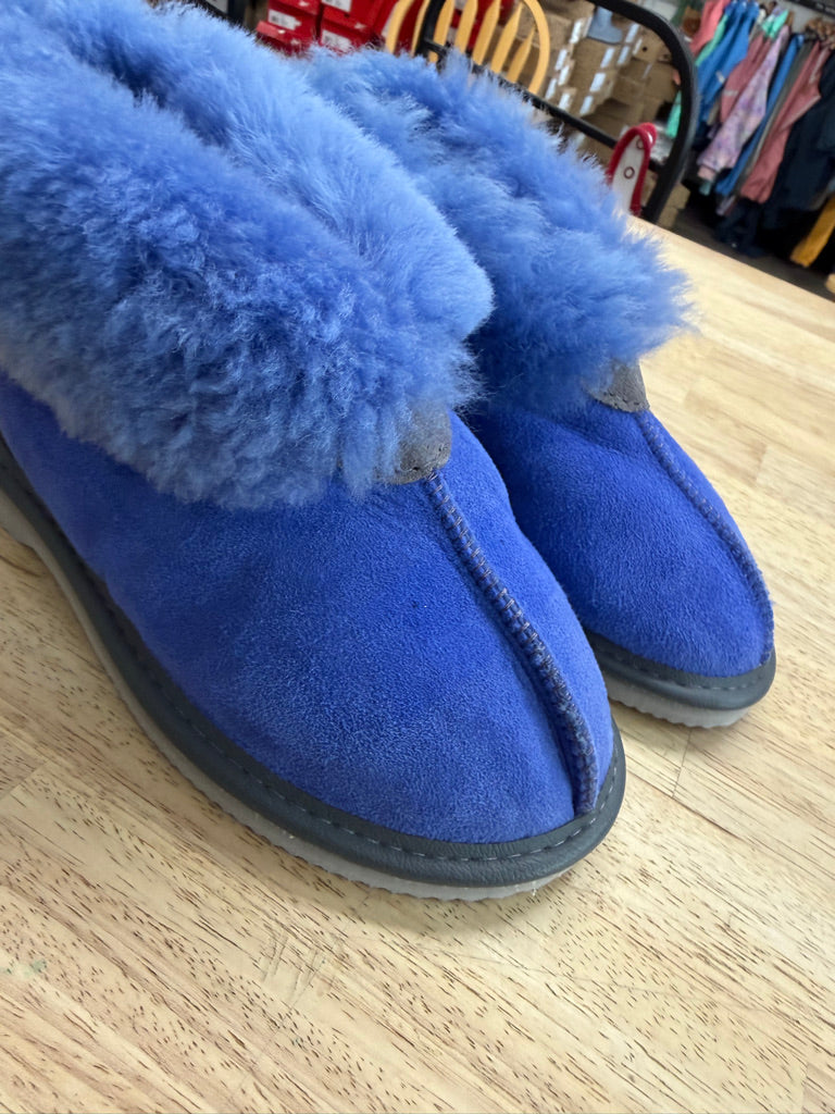 Superior Australian Ugg Ankle-High Slipper – Junior 1 | Sheepskin with Rubber Sole