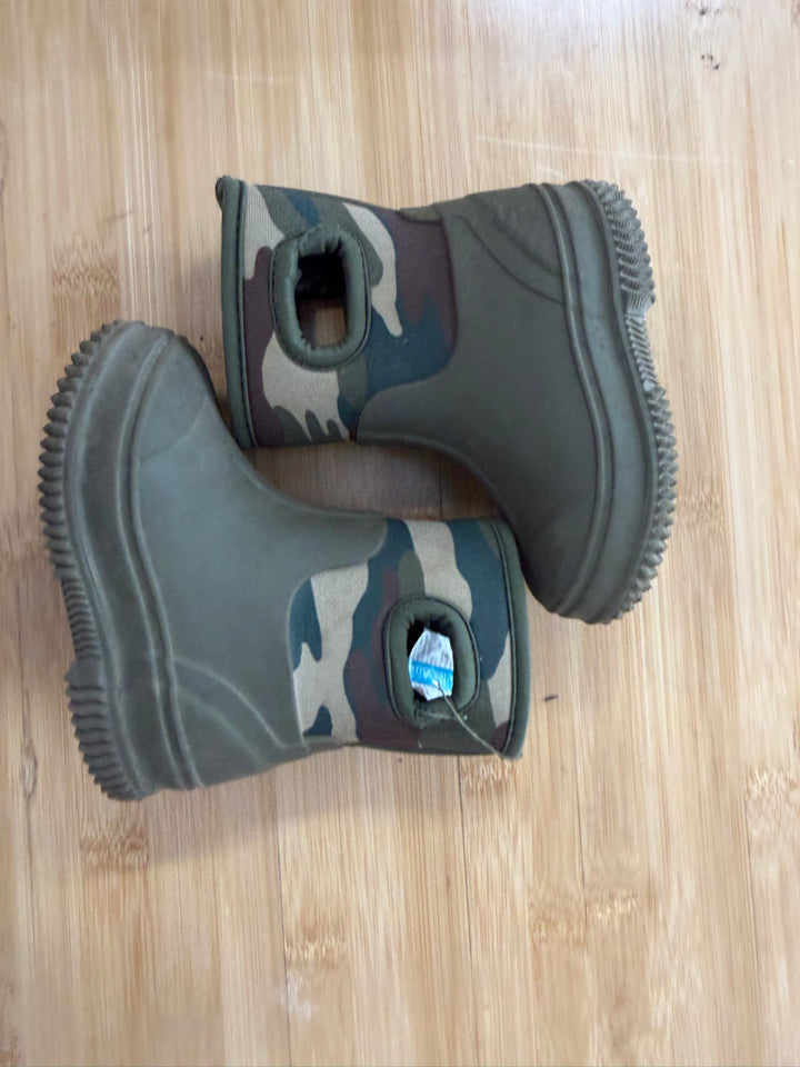 Joe Fresh Neoprene Camo Boots – 4