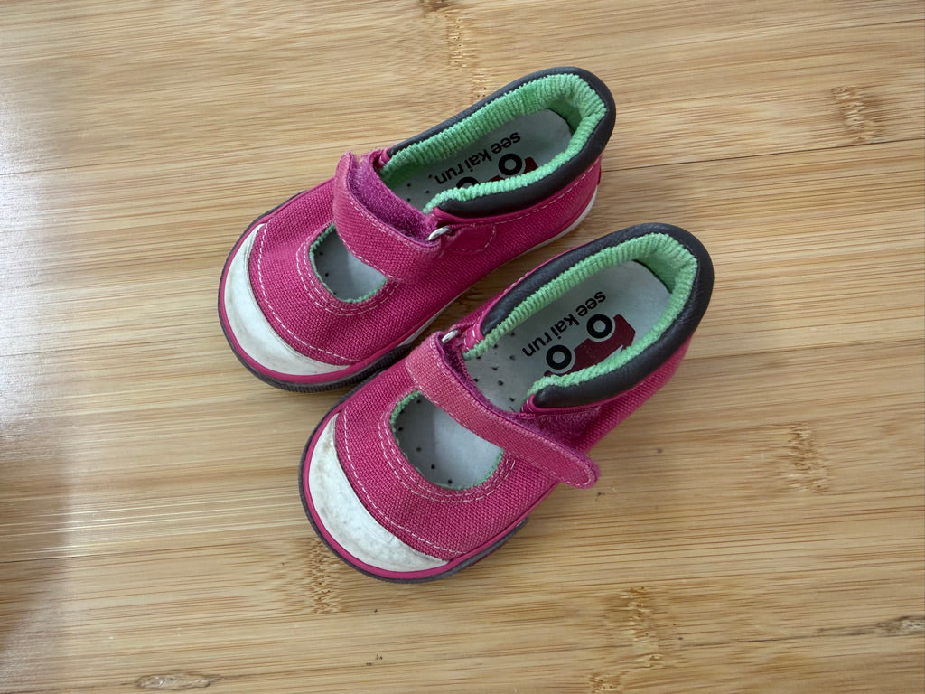 See Kai Run Pink Velcro Mary Jane Shoes – 4 | Excellent