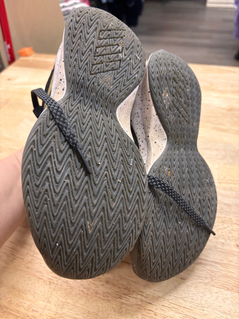 Adidas Runners – Size 1