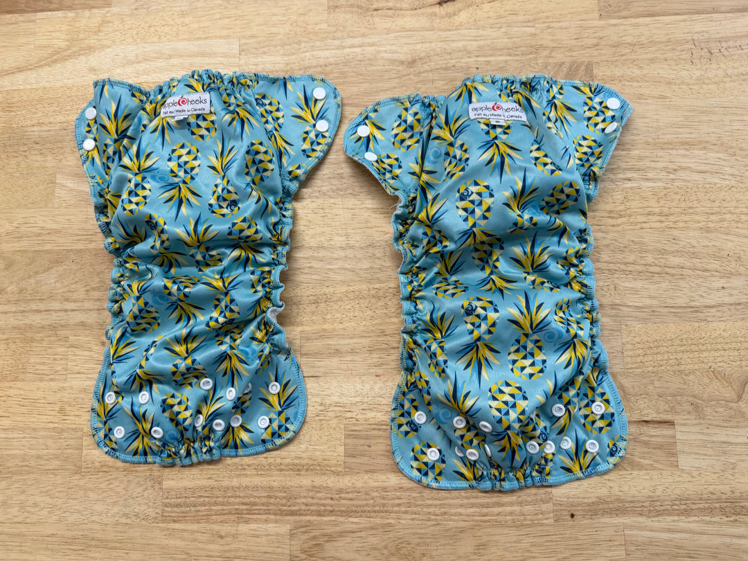 AppleCheeks Pocket Diapers – Size 2 | Blue Pineapple Bundle of 5