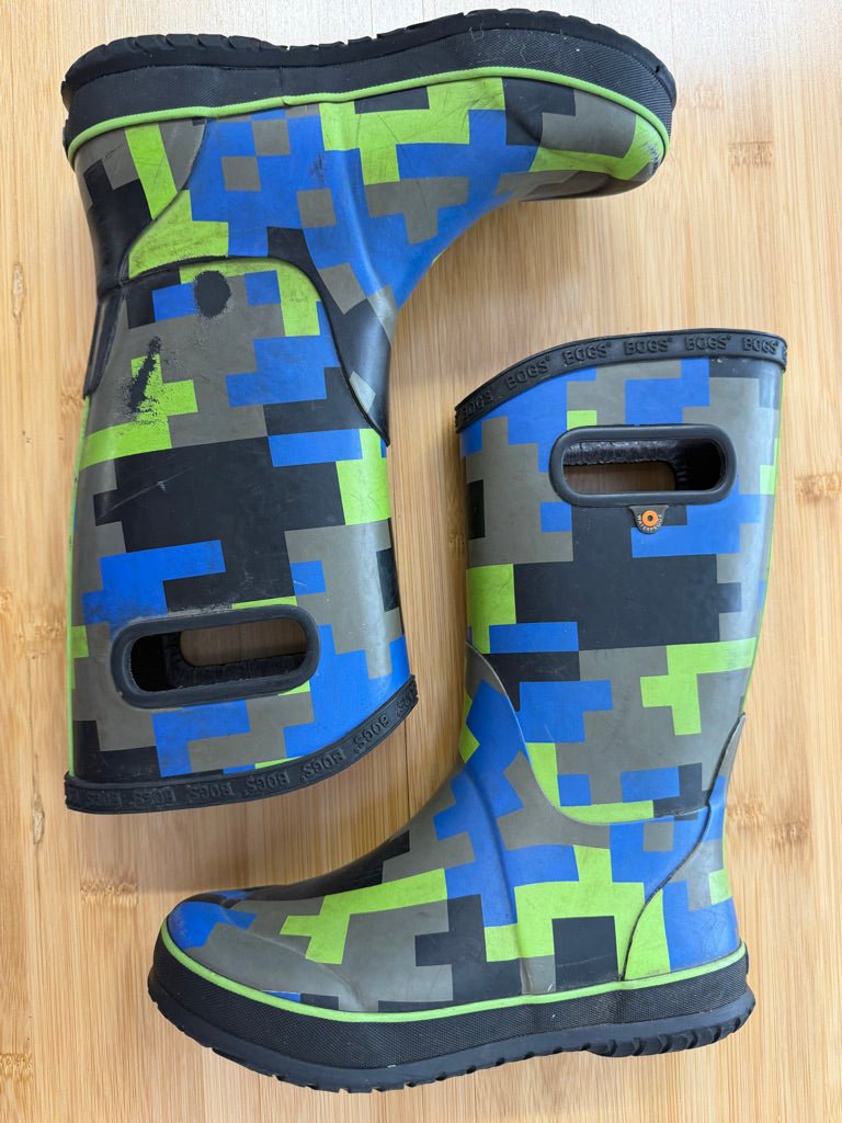 Bogs Rain Boots – Youth 3 | Blue Green Grid Block | Play - Nest and Sprout-Consignment