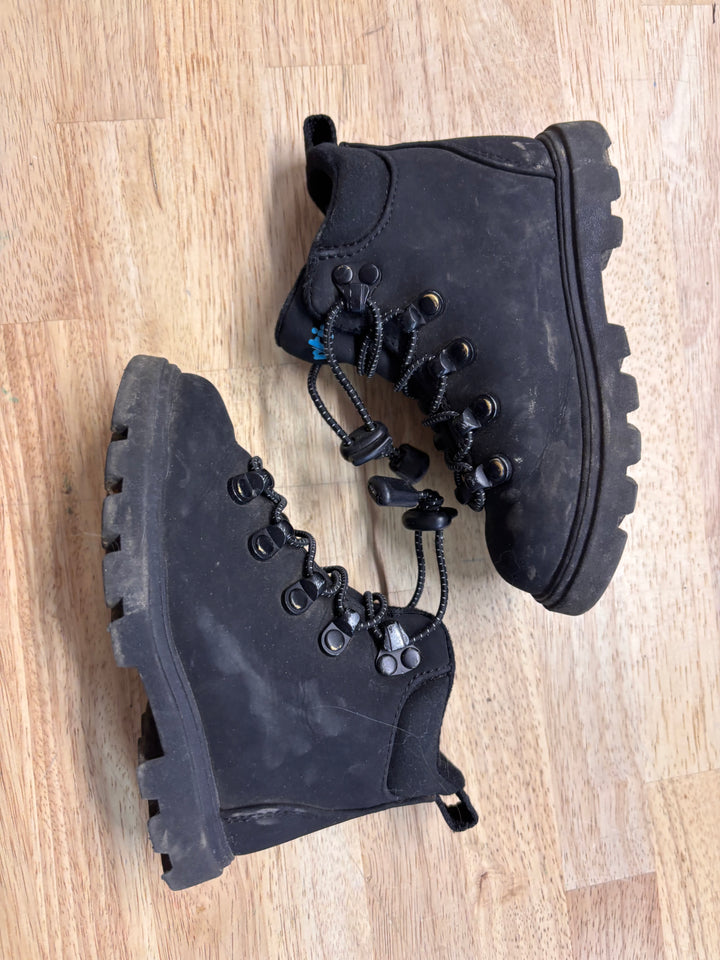 Native Ankle Boots – Size 9 Black