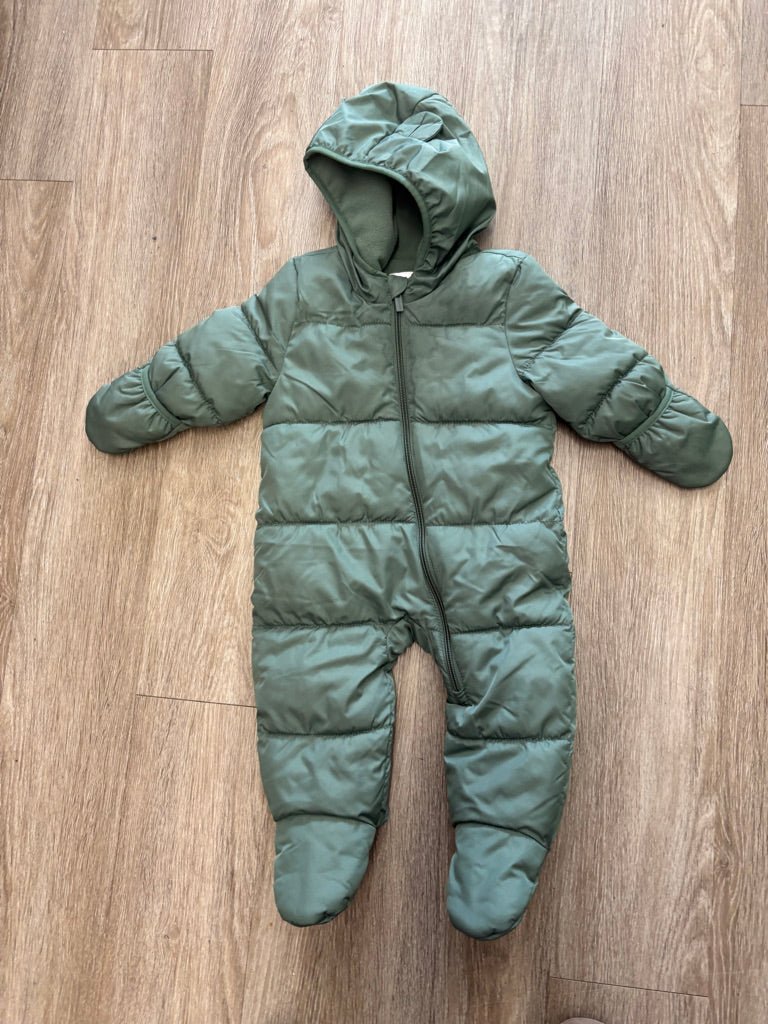 Old Navy Footed Winter Snowsuit – Green | 6–12M - Nest and Sprout-Consignment