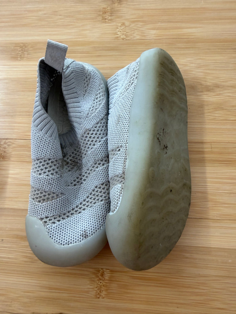 Jan & Jul Jelly Shoe – 10| Grey | Play