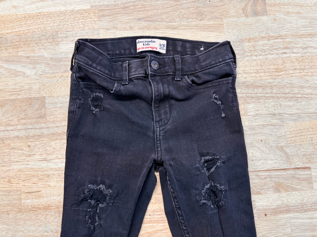 Abercrombie Distressed Skinny Jeans – 9/10