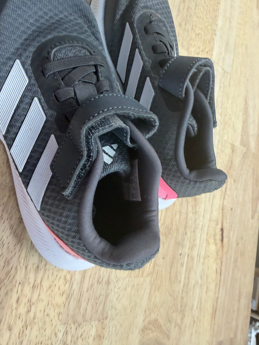 Adidas Cloudfoam Grey & Pink Velcro Sneaker – 10.5 | Excellent