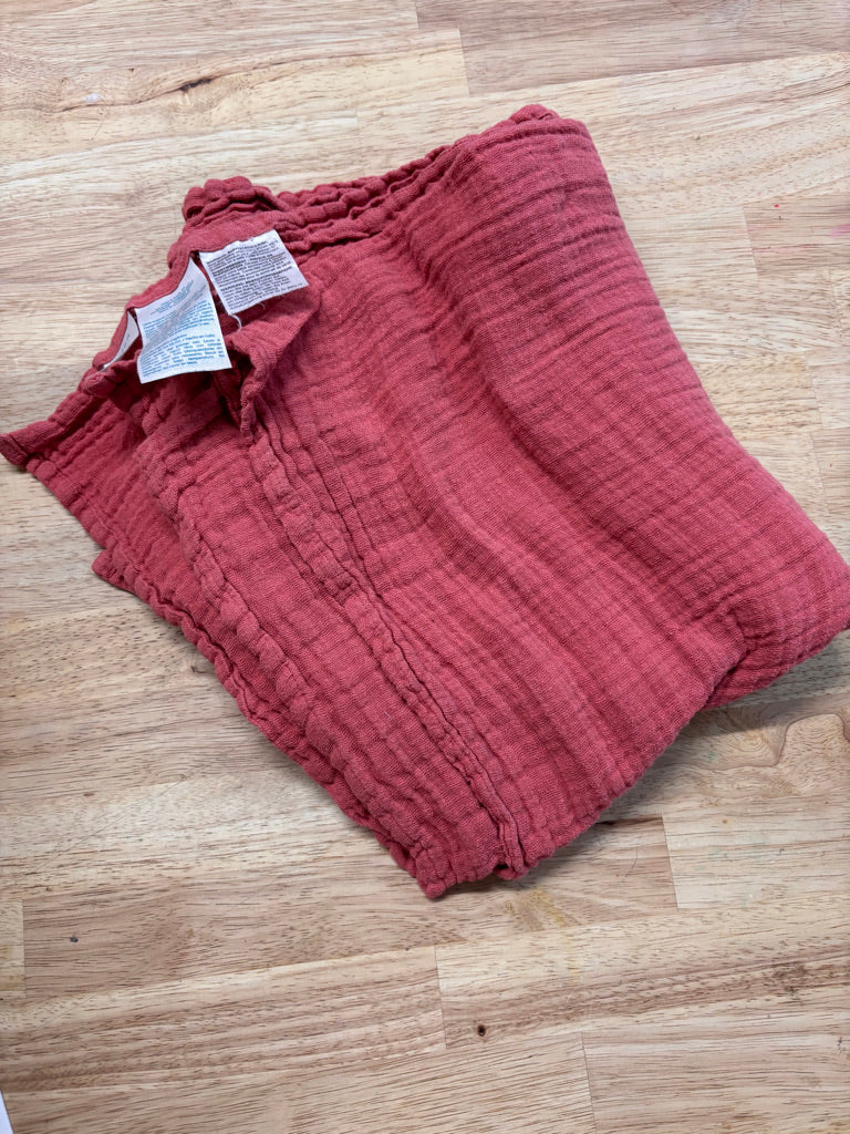 Aden + Anais Muslin Blanket – Red