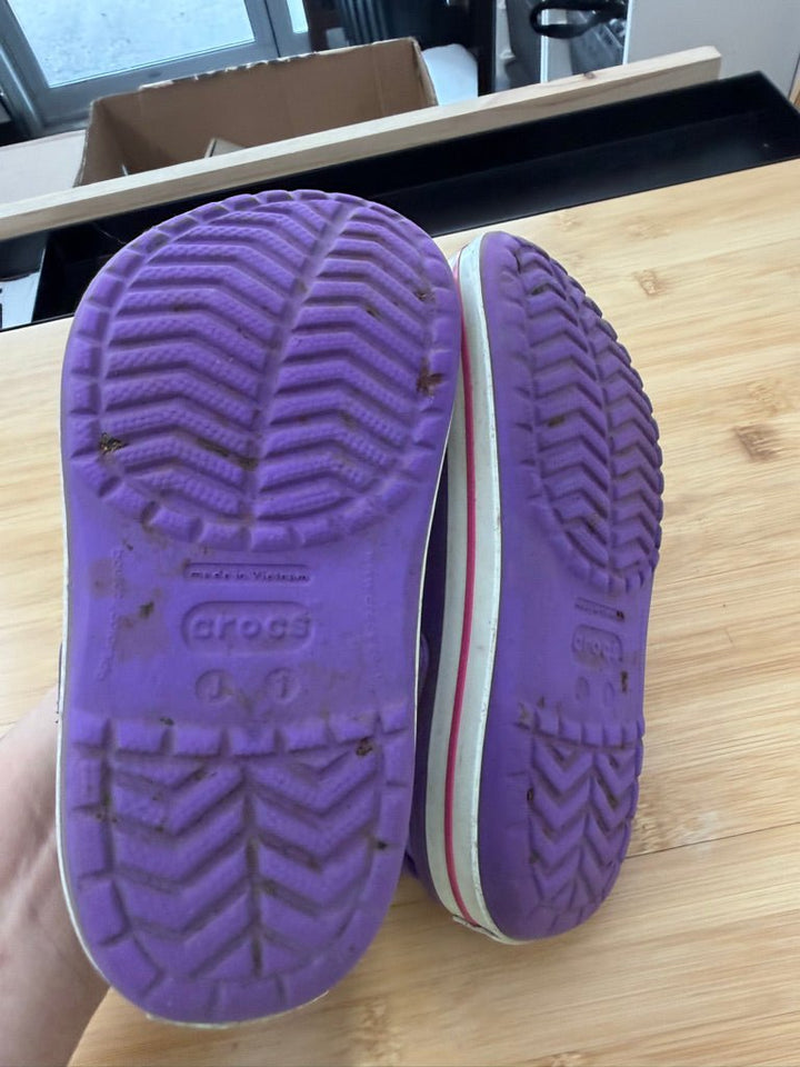 Crocs – Junior 1 (EU 32) | Purple | Play - Nest and Sprout-Consignment