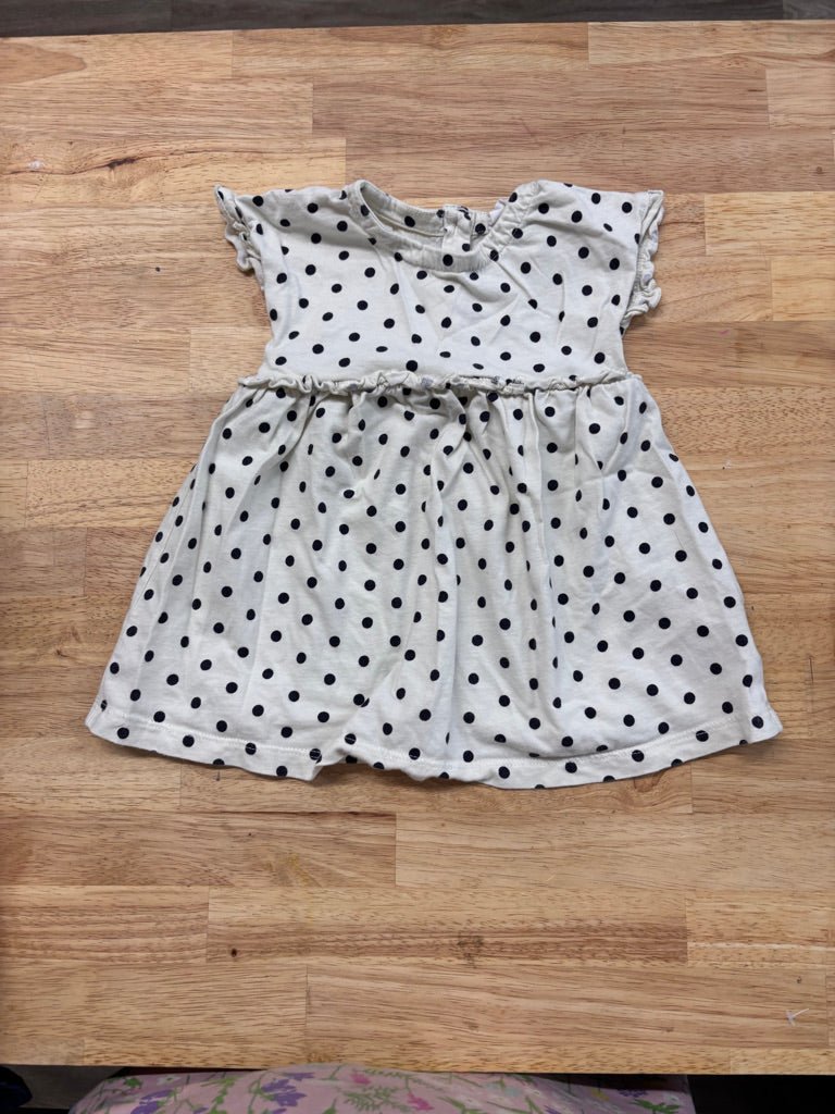 Gap 12–18M Dress – White with Black Dots - Nest and Sprout - Consignment