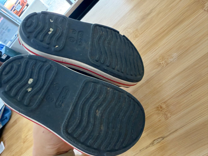 Crocs – C8 (EU 24) | Blue & Red