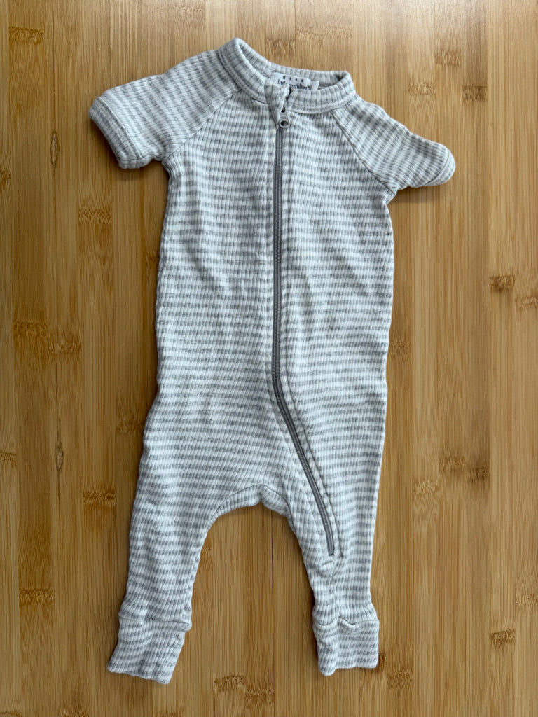 Rise Little Earthling Footless Sleep 3-6M e | White & Grey Stripe Short Sleeve