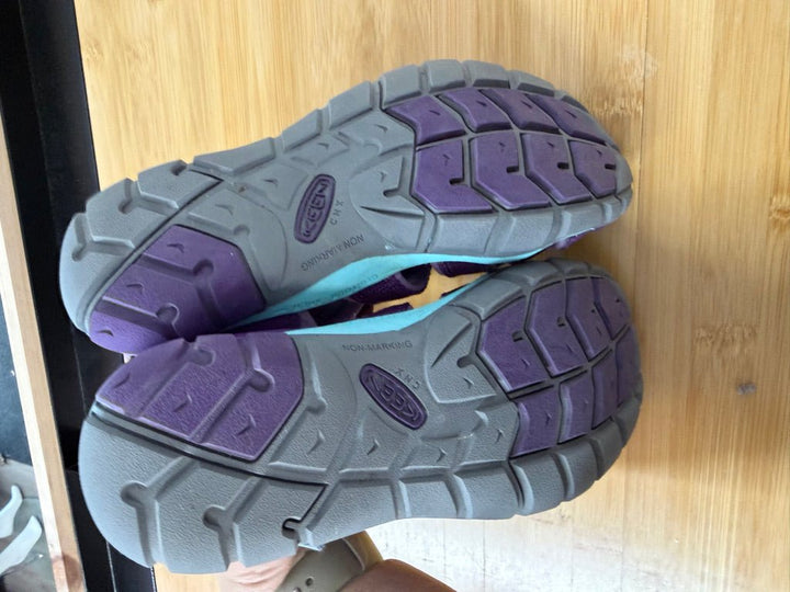 Keen Closed - Toe Sandals – Junior 2 | Purple Washable Like New - Nest and Sprout - Consignment