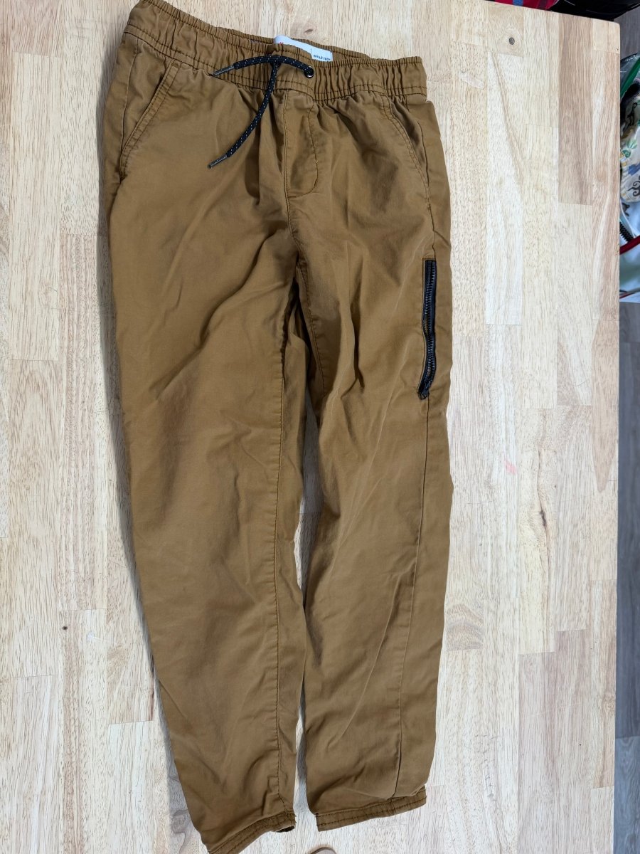 Old Navy Tech Taper Built-In Flex Pant – 8 | Light Brown/Honey - Nest and Sprout-Consignment