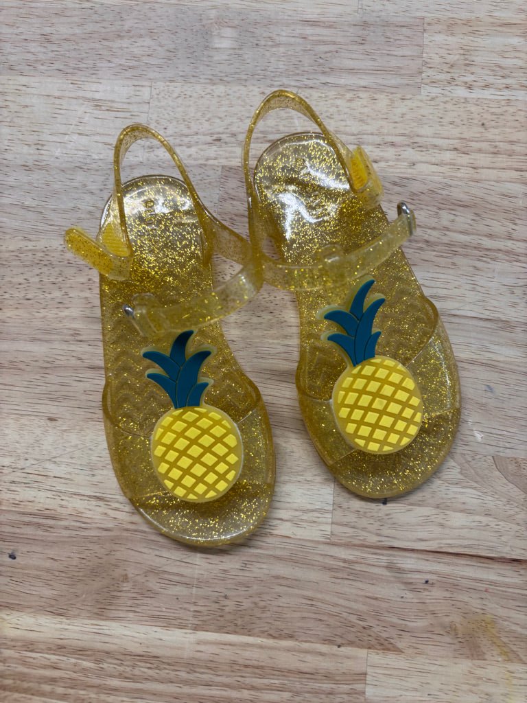 Old Navy Yellow Jelly Sandals, Size 9 - Nest and Sprout - Consignment