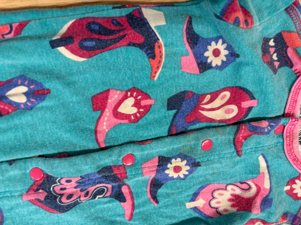 Little Blue House by Hatley, 18-24 monhts PLAY CONDIITON