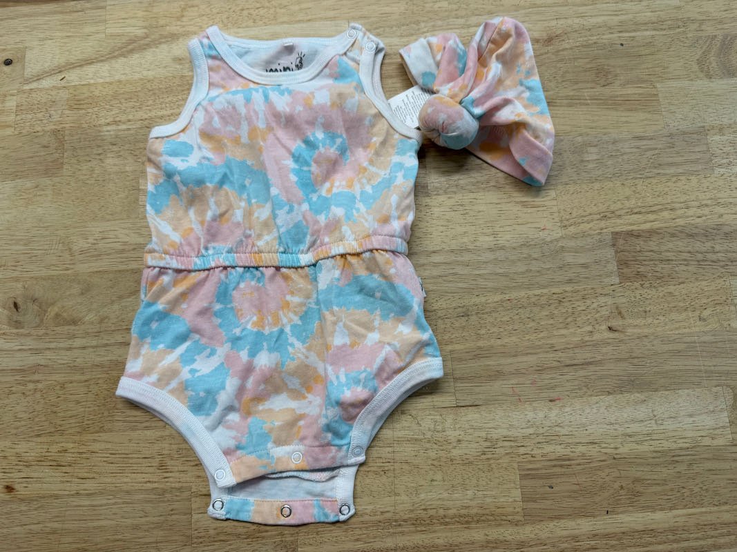 NTD Apparel / Mini Heroes Romper Set with Hat | Size 9M - Nest and Sprout - Consignment