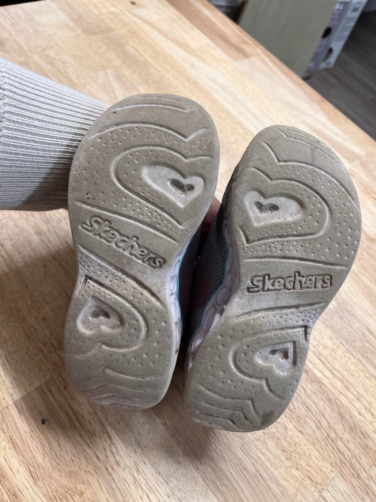 Skechers Heart Lights Sneakers Size 10.5 - Nest and Sprout - Consignment