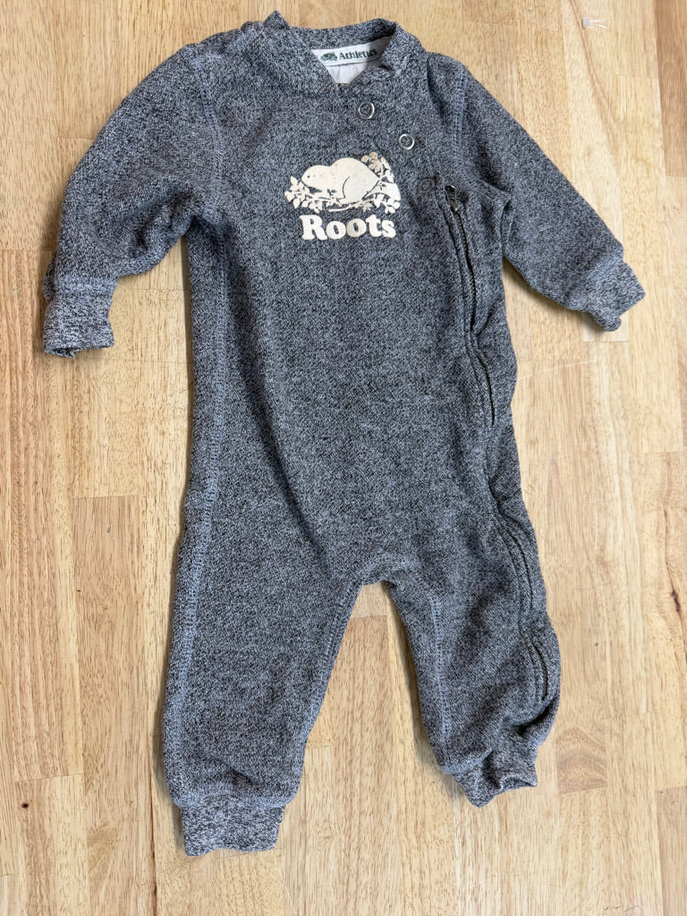 Roots Sweatshirt Romper – 6–12M | Grey Beaver Logo | Play