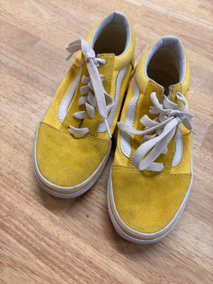 Vans Yellow Lace-Up Shoes – Youth 3