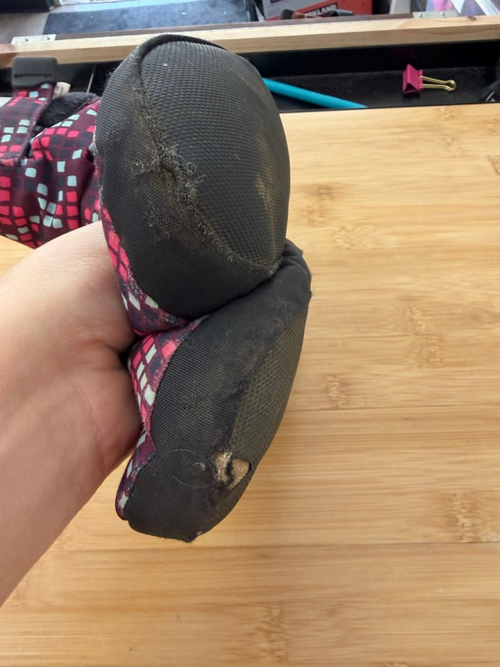 MEC Fuchsia Print Toasty Booties – L | Play - Nest and Sprout-Consignment