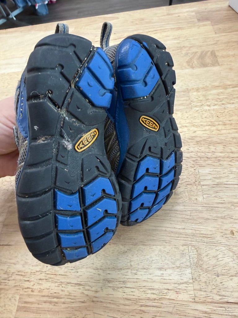 Keen Sneakers – 9 | Grey Velcro | Play - Nest and Sprout - Consignment